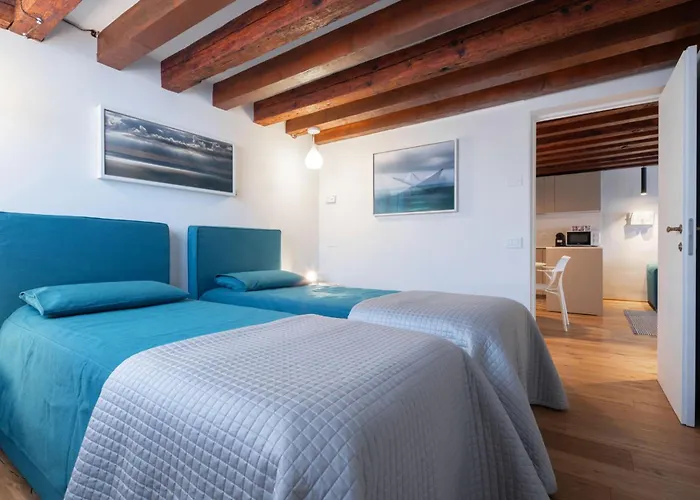 Ca Grifalconi Apartment *