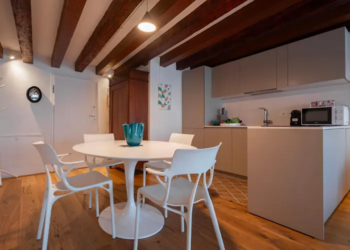 Ca Grifalconi Apartment *